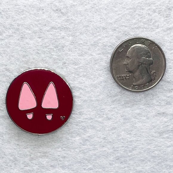 🔮 5/$25 Disney Minnie Mouse Footprint Pin - Picture 2 of 3